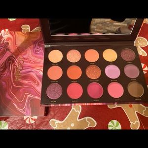 make up , eyeshadow pallets ❤️ bronzer